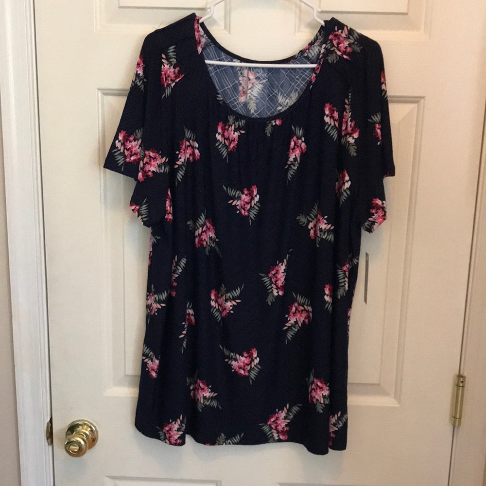 New Women’s top.